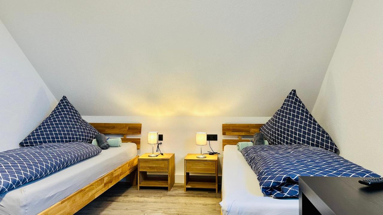 B&W Apartments Morschen Екстериор снимка