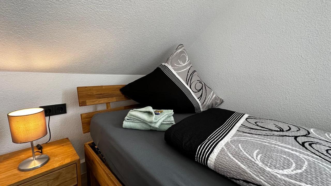 B&W Apartments Morschen Екстериор снимка