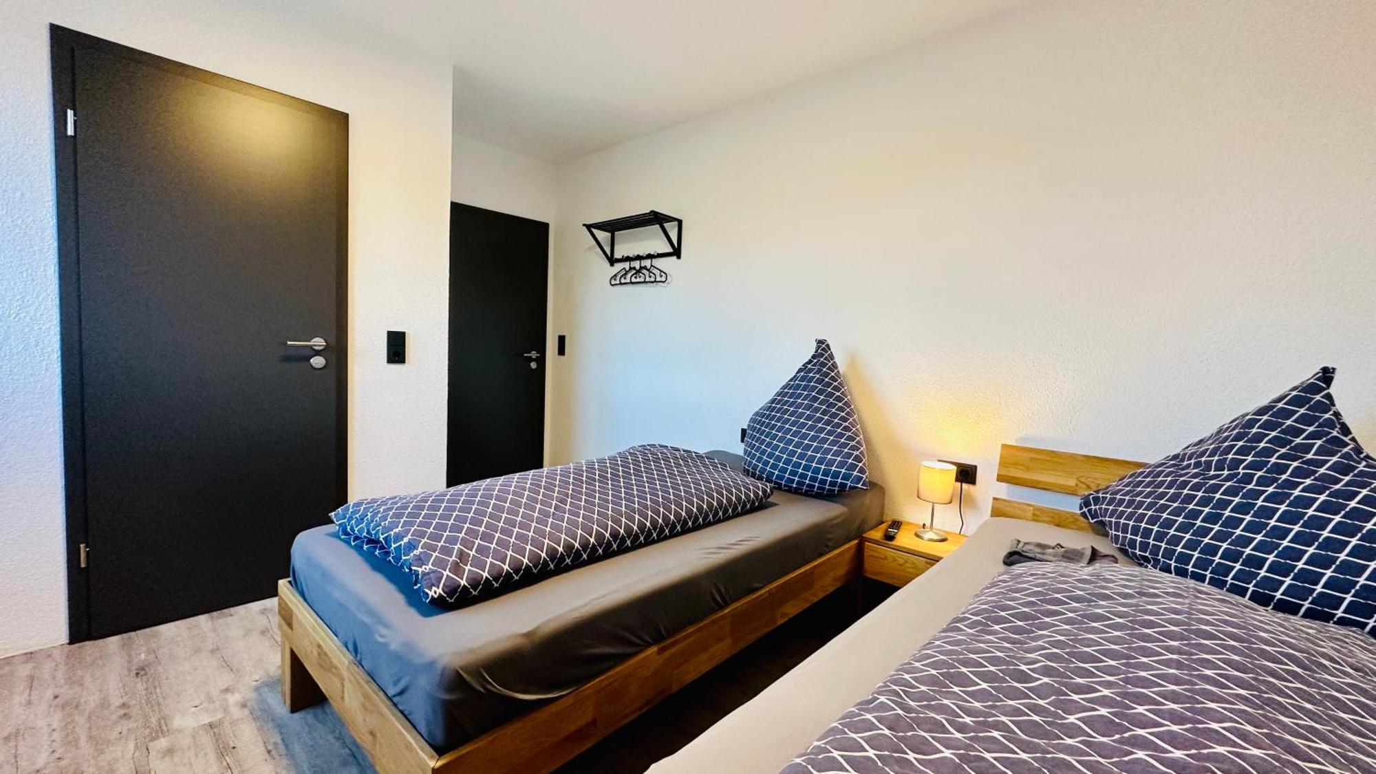 B&W Apartments Morschen Екстериор снимка